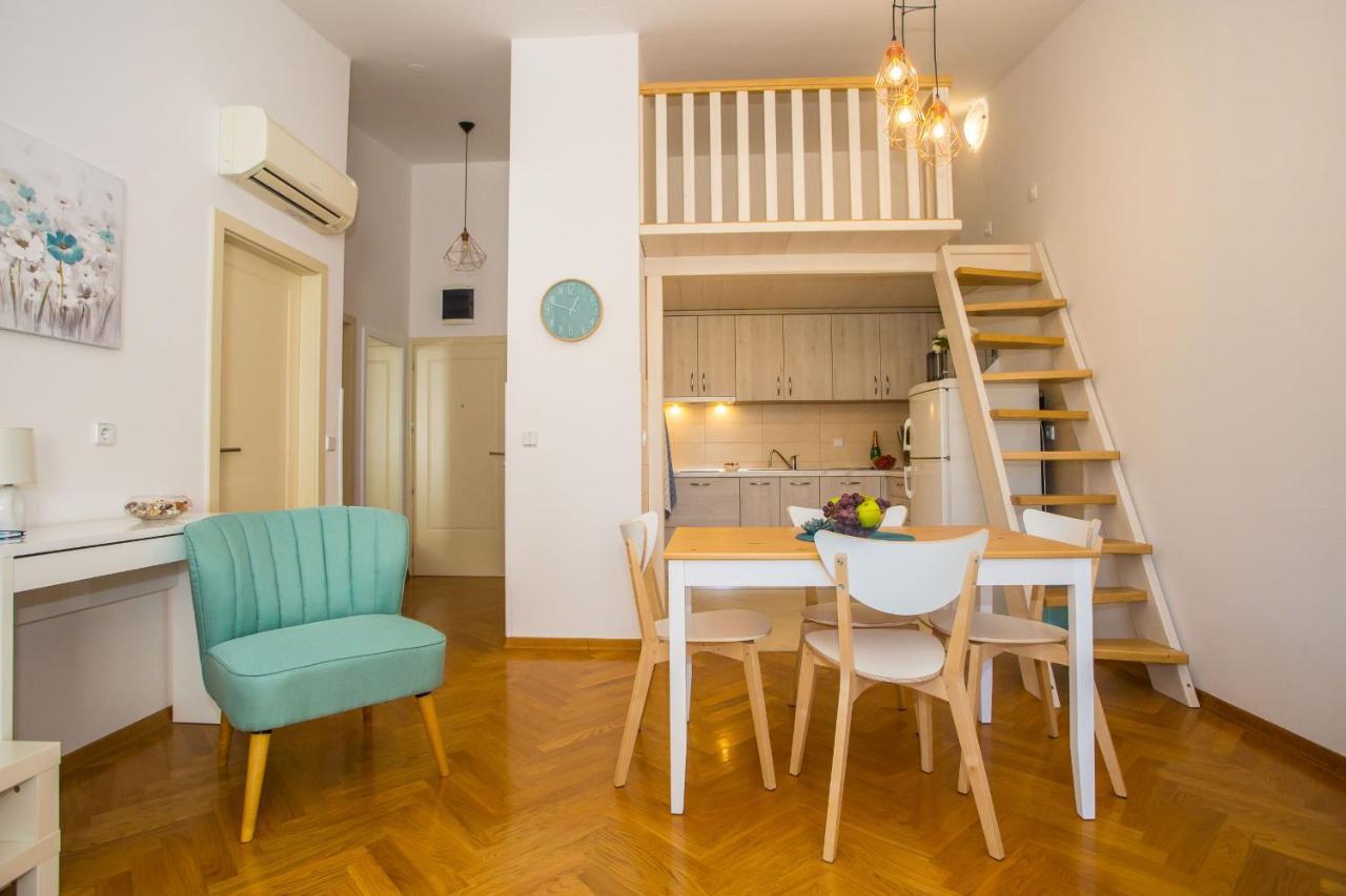 Apartment Dora Near Sea And Center With Private Garage 포레치 외부 사진